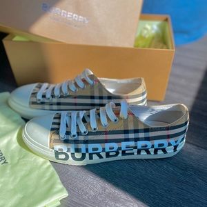 Women’s Burberry Low Top